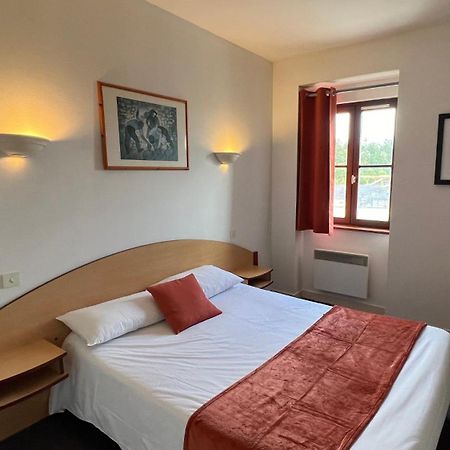 Hotel Tgv Quimper Exteriör bild